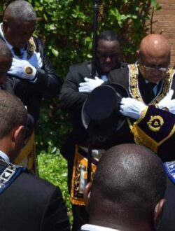How Do Freemasons Help Their Community and Business?